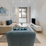 2 Bedrooms 2 Bathrooms Furnished - Delicias - Modern- Mintystay